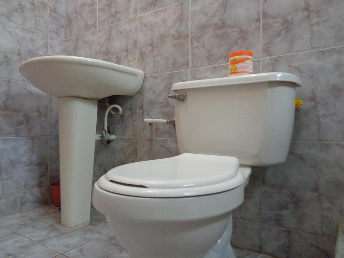 Yard Style Hotell Kingston Rom bilde